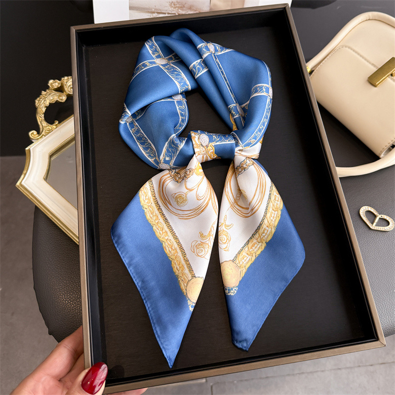 Blauer Klassischer Seidenschal – Scarf Silk Square Bewertung und Preis