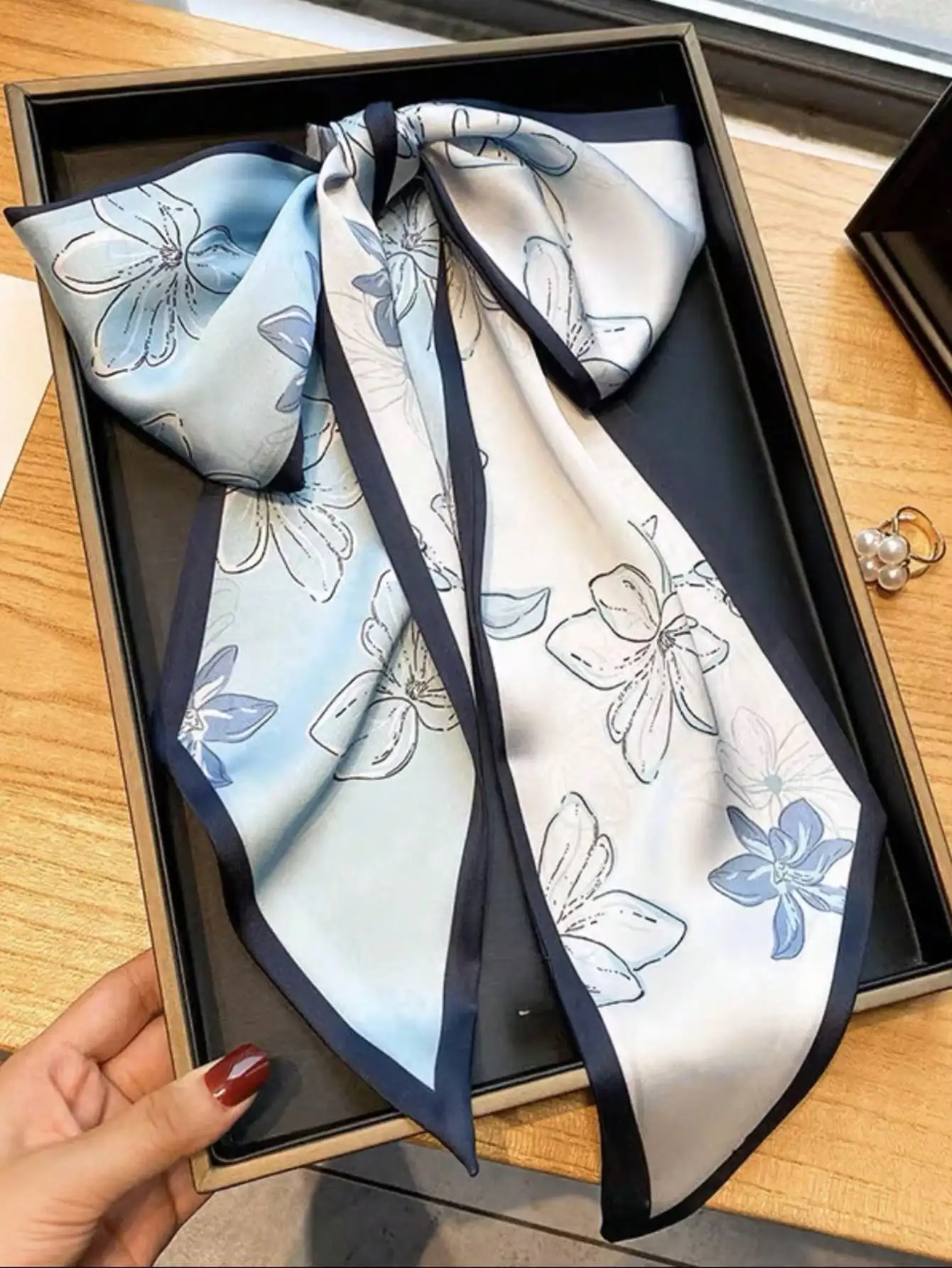 Lässiger quadratischer Schal a – Scarf Silk Square Bewertung und Preis